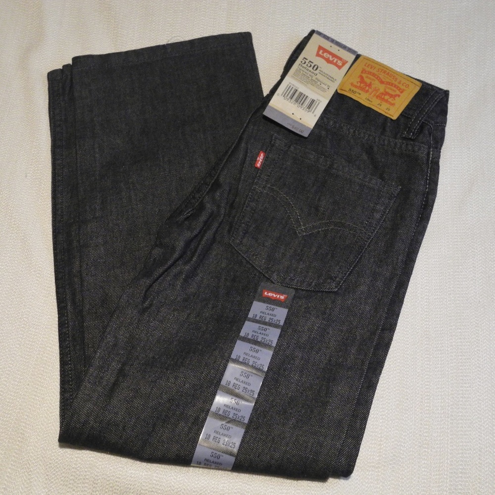 NWT Levi Boys Sz. 10  25 x 25 Relaxed Fit